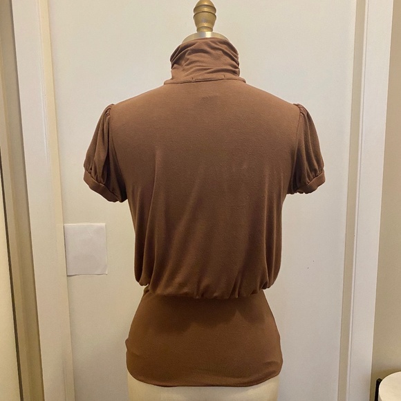 Arden B. Turtle Neck Keyhole Blouse Brown Gems S - Picture 9 of 9
